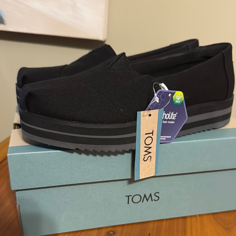 TOMS Black Midform Alp Slip-Ons